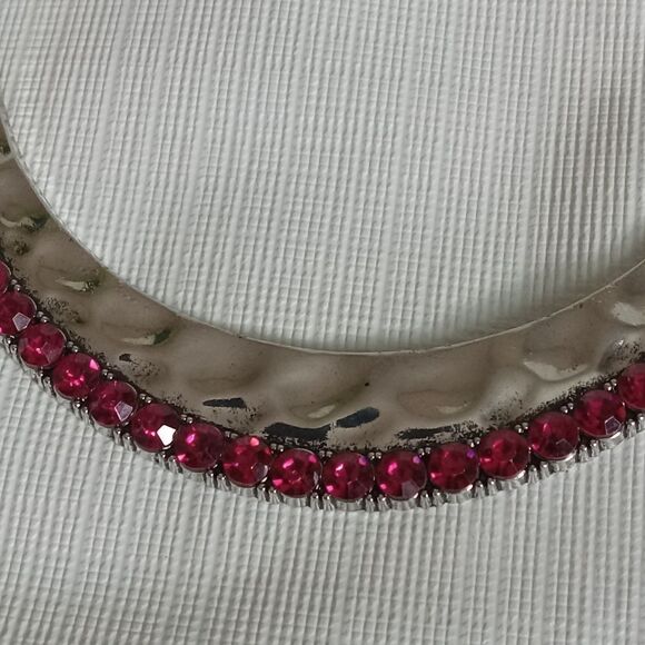 Paparazzi Silver Tone Shaped Pink Rhinestone Encrusted Crescent Pendant Necklace - Picture 4 of 12